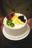 hot to decorate a cake