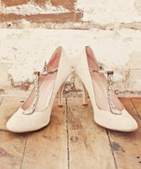 The Most Stunning Vintage Wedding Snaps, Ever — Pin Your Hearts Out! po