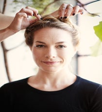 Step 7: Loosen the twists where needed and use extra pins to hide any exposed elastic bands. style1_step7
