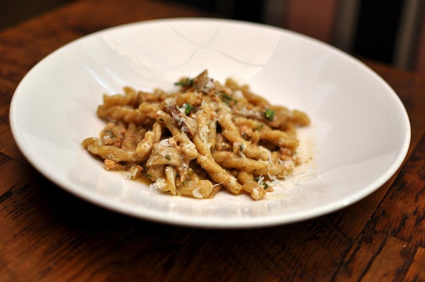 Sotto-rabbit-ragu-bianco,-porcini-thyme