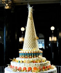 Grab A Slice Of Paris In S.F. With This Supersized Macaroon Cake opener