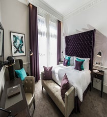 003_The-Ampersand-Hotel-bedroom-2