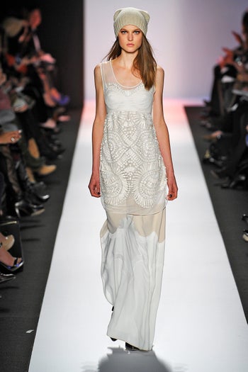 layer-your-white-dresses_BCBGMaxAzria_bcb_fw13_117
