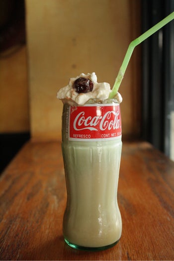 BarPilar_Cuba-Libre-Float_Photo-Maia-Schoenfelder