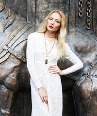 This Site Could Change Everything You Believe About Vintage Shopping Elvira