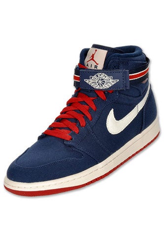 Nike-Air-Jordan-Retro-1-High-Strap_Finish-Line_90