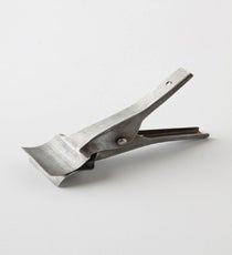 Anthropologie Ephemera Clip, $8, available at Anthropologie. Anthropologie-Clip