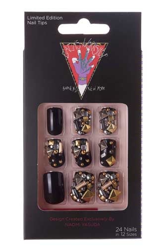 lady-gaga-nails-holiday-studs