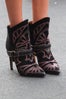 23_18_boots-unknown_refinery29-22_erinYamagata