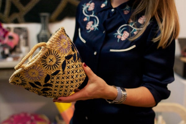 18_simone-gift-guide-hires-19