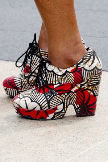 48_40_Sherrell-Dorsey_organic-beauty-blogger_shoes-from-Urban-outfitters_refinery29-15_CrystalSchreiner