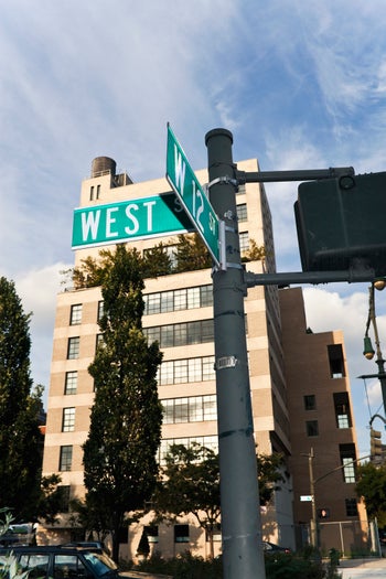 Ad-06_R29-Rachel_Schwartzman_Street-286