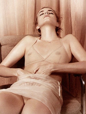 She's Back! Agyness Deyn Returns To Modeling Wearing Very Few Clothes