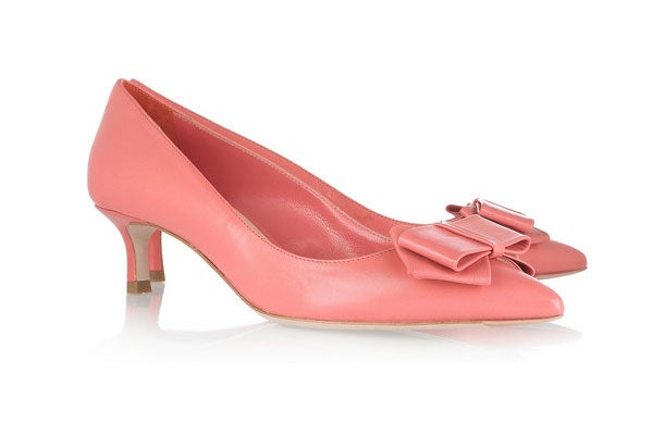 NetPorter-MiuMiu-Bow-Pumps-585-Slide