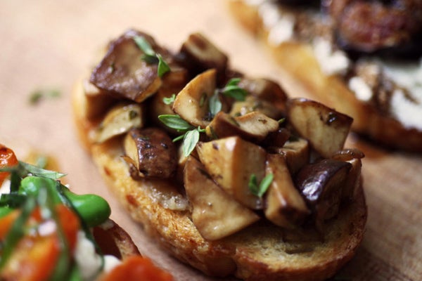 Sauteed Mushroom Crostini