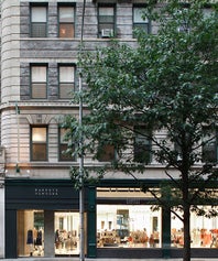 Barneys-open