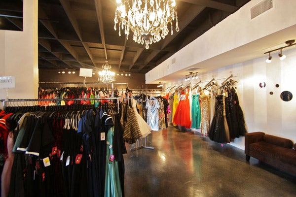24_27_UniqueVintage2-shawna-sellmeyer