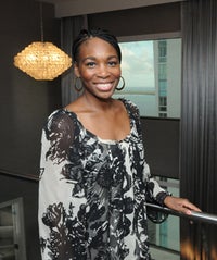 Venus Williams Can’t Think Without Eating Fries VENUS-280