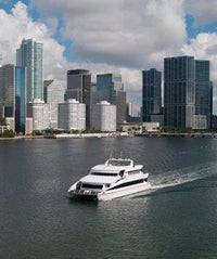 5 Miami "Booze Cruises" Perfect For Any Type opener