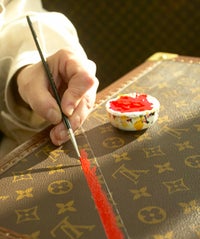 Louis Vuitton's New Soho Atelier Is A Personal Artist For Your Carry On op