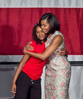 Michelle-Obama-in-Balenciaga_NY-Magmain