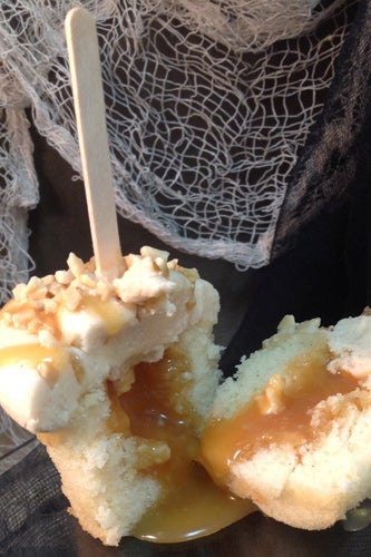 Caramel-Apple-Open-Yummy-Cupcakes