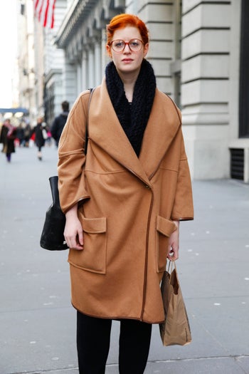 Lee_works for Ilene Fisher_HM coat_Ilene Fisher scarf_vintage shoes2