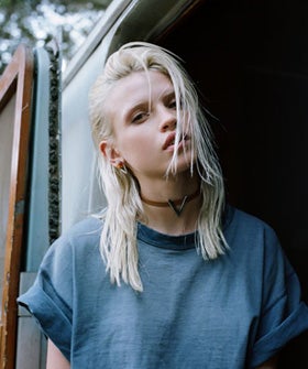 Dream Of The '90s? The 2 Bandits' Glossy New Lookbook Is Calling Your Name! opener