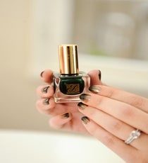 comingore_nails