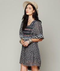 Get Hippie: 12 Of The Summer's Chicest Bohemian Prints opener