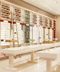 Welcome Home, Warby Parker! Inside The Eyewear Label's Stunning Soho Flagship op