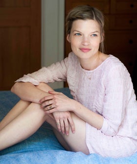 A Stunning L.A. Artist Spills The Secrets To Glowy, Effortless Beauty opener3