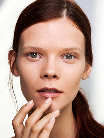 Acne Makeup Tips — How To Conceal Pimples