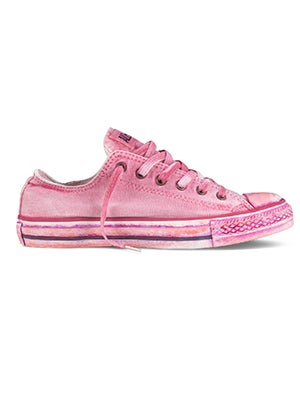 Millennial hotsell pink converse