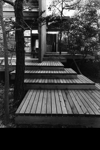 BONAGUIDI HOUSE. COURTESY OF FIRE ISLAND MODERNIST: HORACE GIFFORD AND THE ARCHITECTURE OF SEDUCTION.