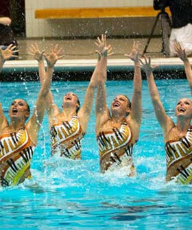 synchronized-swimming