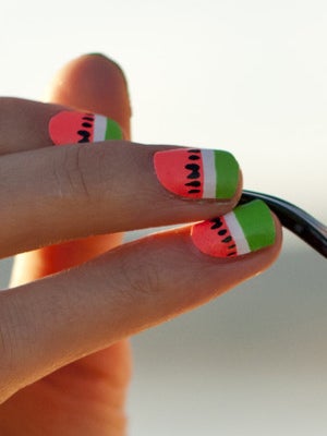 scratch-nails-watermelon